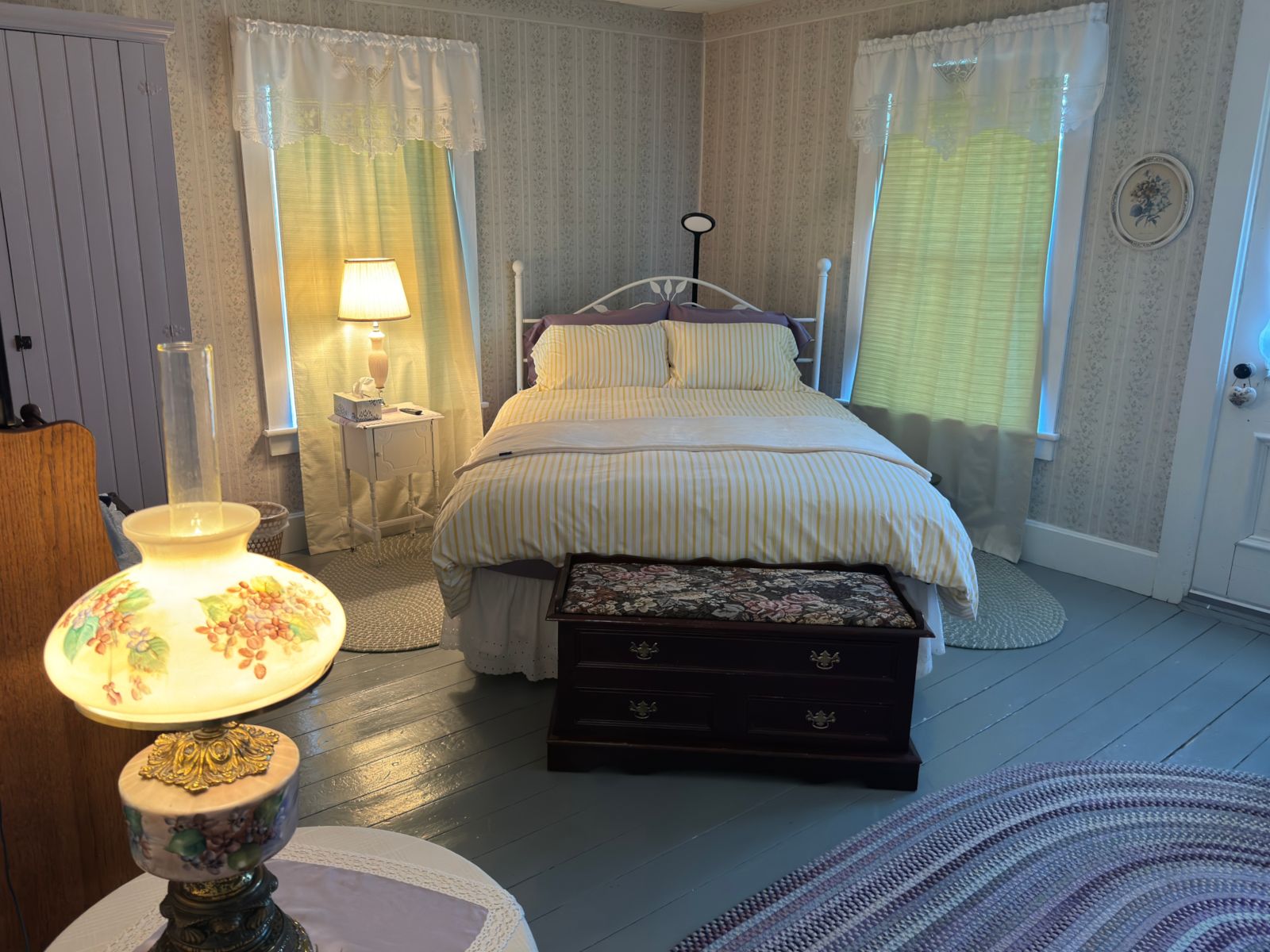 The Lavender Room - Image 1