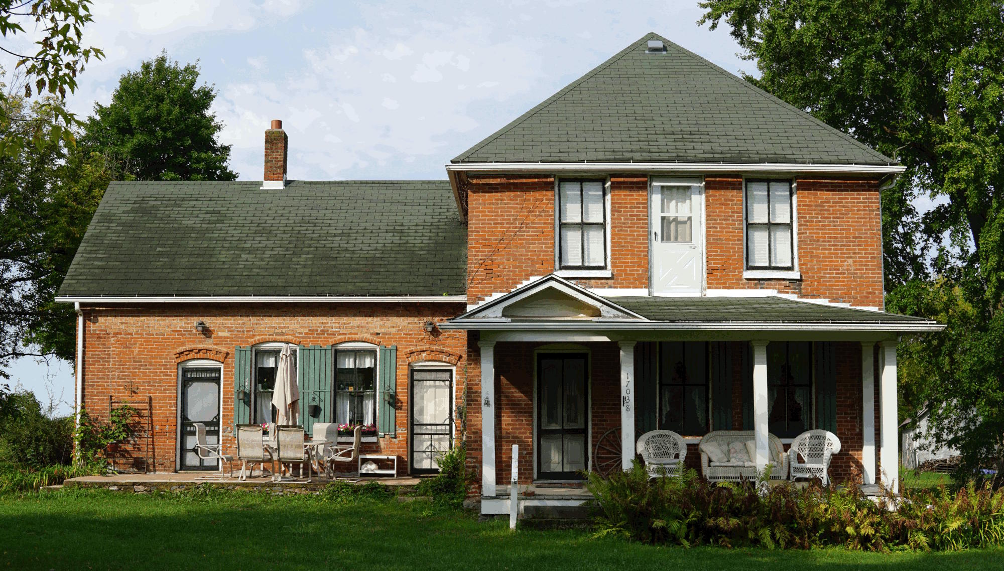 Front of the Country Bed & Breakfast